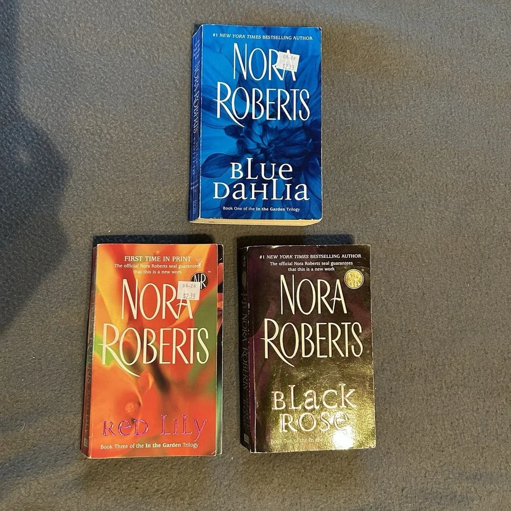 Nora Roberts IN THE GARDEN TRILOGY PB books Blue Dahlia Black Rose Red Lily